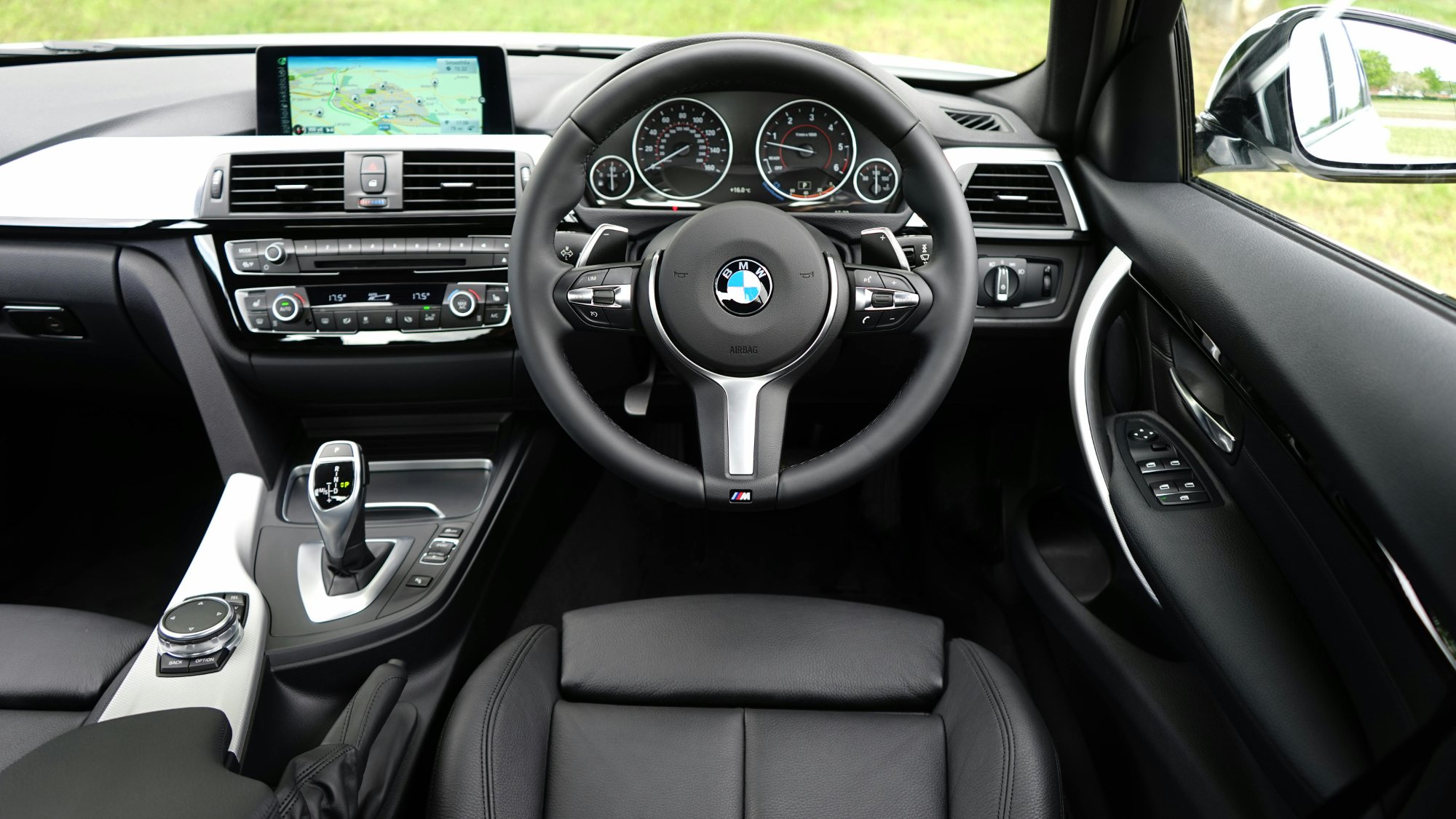 Mercedes interior — CarDeets Kamloops